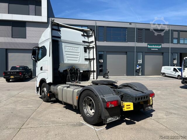 Standard tractor Iveco S-WAY 530 / 2x Tank / Intarder / Euro 6E