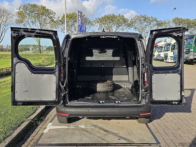 VOLKSWAGEN CADDY 2.0 BPM-vrij EURO6 ac carplay navi cruisecontrol achterdeuren org NL VW CADDY 2.0 BPM-vrij EURO6 ac carplay navi cruise...