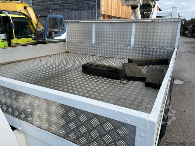 LKW mit Hubarbeitsbühne STEYR 91 .170 Hubsteiger 25 M BJ 1981