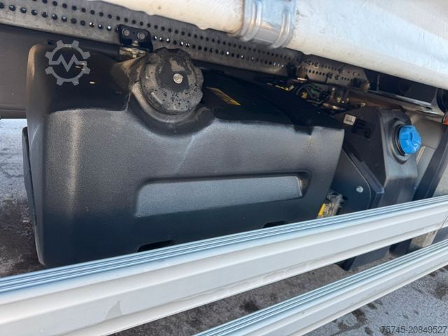 LKW mit Pritsche & Plane RENAULT D 12 * * ACC * LBW 1,5 TON * JUNGE * TOP *