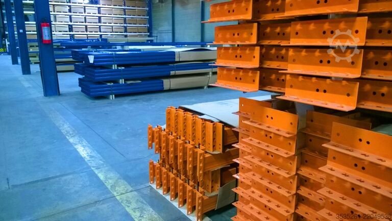 Pallet rack 5 x 8,5m, H 3,5m , 20 Rahmen, 60 Travers 2 Eb., je 3t, McPalettenregal