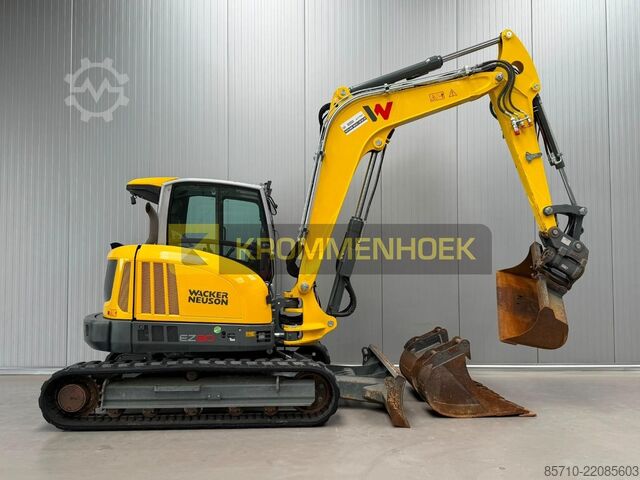 Midi excavator Wacker Neuson EZ 80 Powertilt