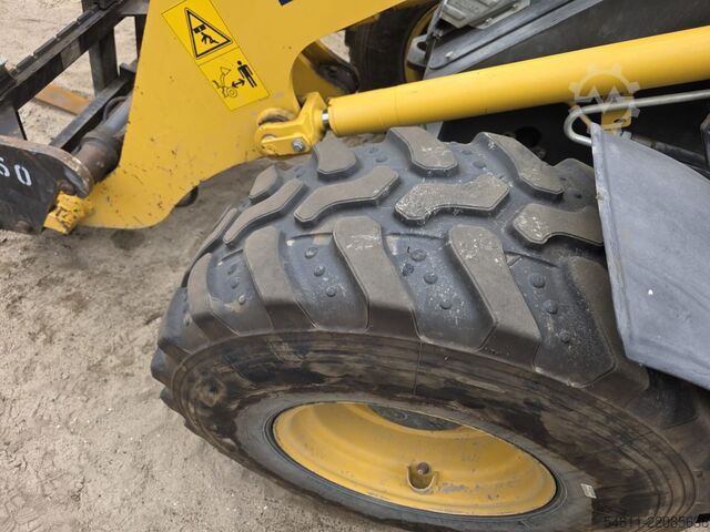Loader Komatsu WA80M-7