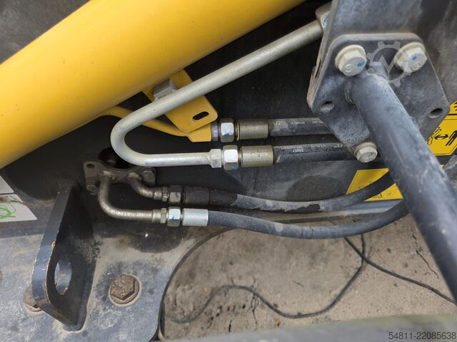 Loader Komatsu WA80M-7