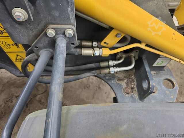 Loader Komatsu WA80M-7