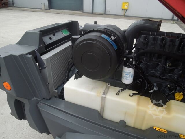 Screw compressor Atlas Copco XAS97