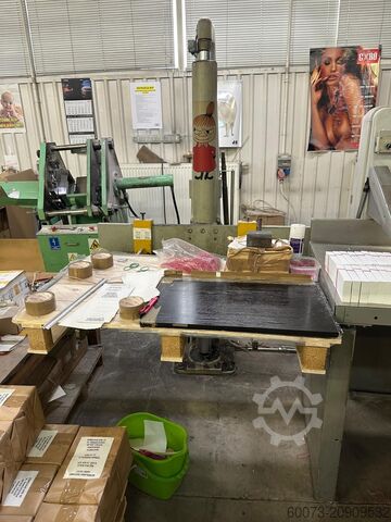 Paper cutting machine POLAR 92E Cutting System + RB2 + Elevator