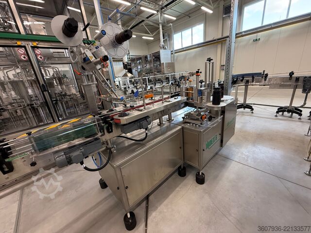 Fruit and vegetable juice filling machine INDEX-6 