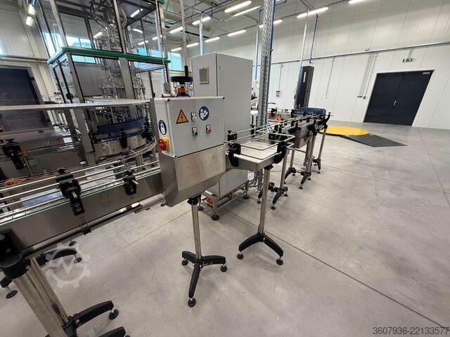 Fruit and vegetable juice filling machine INDEX-6 
