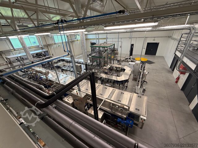 Fruit and vegetable juice filling machine INDEX-6 