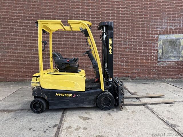 Elektro 4 Rad-Stapler Hyster J2.0XN LWB