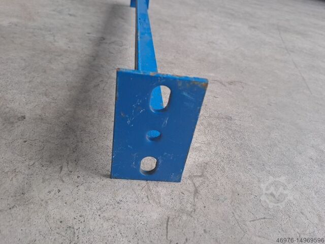 High-bay warehouse shelf connectors Wandabstandshalter L-Winkel lichte Weite: 730 mm
