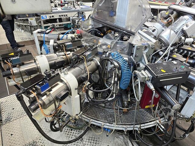 Transfer machine Pfiffner Hydromat HB 32-16