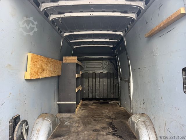 Kastenwagen hoch IVECO Daily Kasten AHK 3.5t L2H2 3 Sitzer
