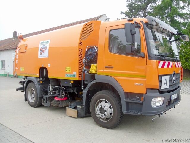 Road sweeper Mercedes-Benz Atego 1323 LKO 4x2 / Themis S7BD