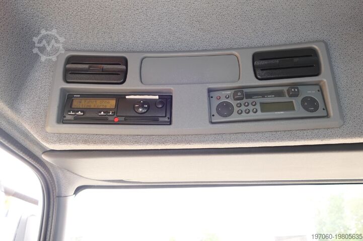 Truck with box body Mercedes-Benz Atego 3 4x2