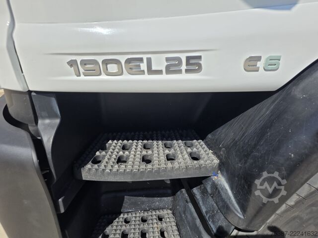 Truck chassis Iveco 180E25K
