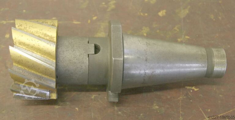 Fräsaufnahmen 13 Stück Kelch SK50 verschiedene Ausführungen