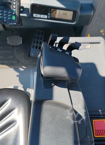 Elektrisch – 3 Räder Jungheinrich EFG 215 / 7380mh/ 2016y