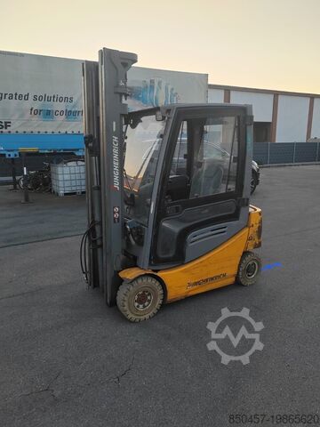 Electric - 4 wheels Jungheinrich EFG316k /5.5m/ batt 2022/ defect