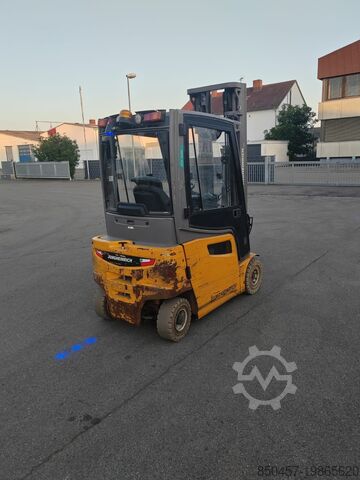 Elektrisch â 4 RĂ€der Jungheinrich EFG316k /5.5m/ batt 2022/ defect