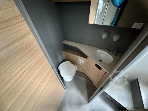 Teilintegriertes Wohnmobil Dethleffs Just 90 T 7052 EB