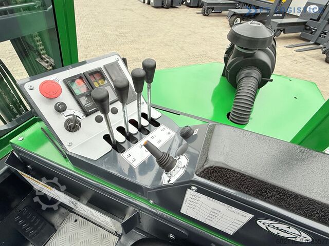 Vierwegestapler Combilift CB3000 / TRIPLEX 4900MM / FREE LIFT