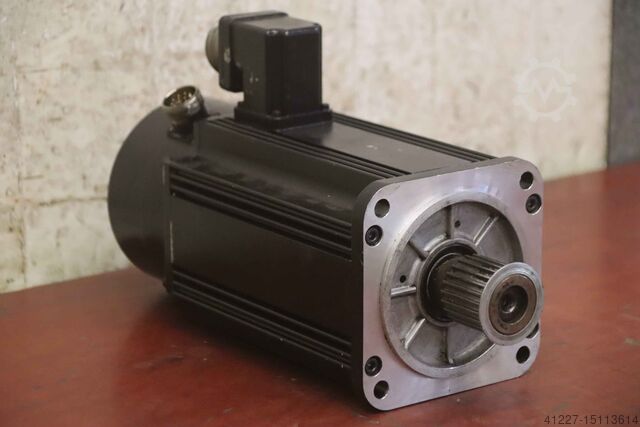 Servo motor Indramat MAC 071B-O-PS-2-C/095-A-O/