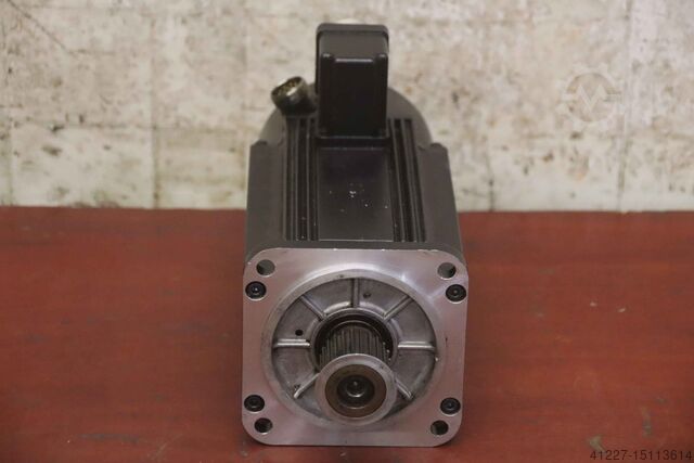 Servo motor Indramat MAC 071B-O-PS-2-C/095-A-O/