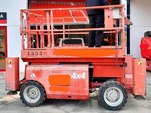 Scherenarbeitsbühne GENIE GS 2668 RT