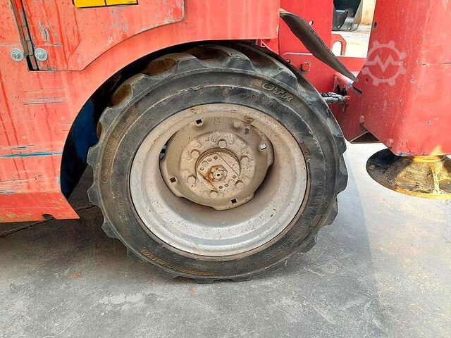 Scherenarbeitsbühne GENIE GS 2668 RT