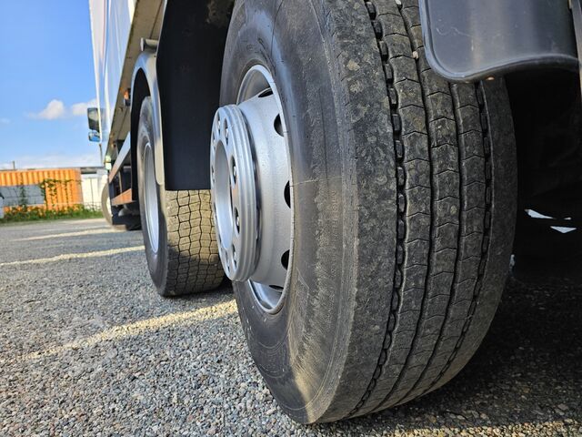 LKW mit Kühlkoffer VOLVO FM330 6x2 FRIGOBLOCK Multizone Lenk u. L