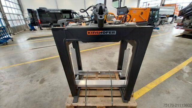 Construction machine Kinshofer Palettenzange / Zange KM 332 V - 1100