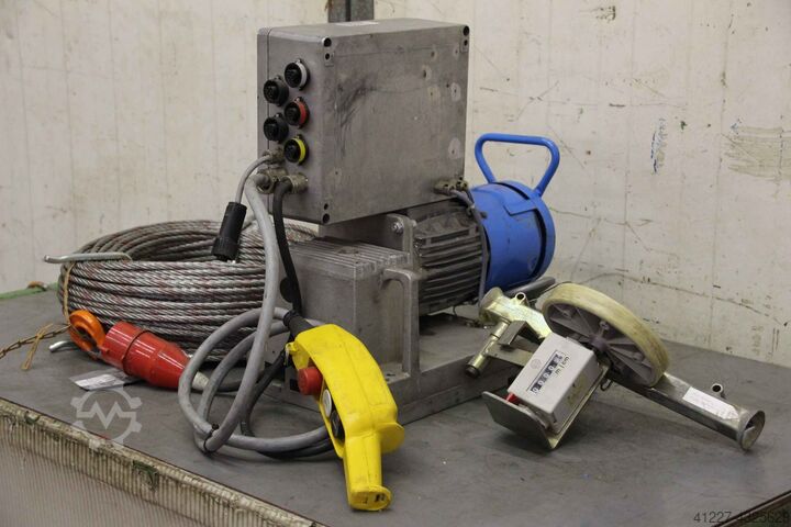 Elektroseilzug für Personentransport tirak Greifzug L502P