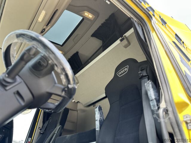 Standard tractor unit Iveco S-WAY 570 FULL PNEUMATIC