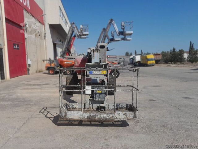 Gelenkteleskoparbeitsbühne Manitou 180ATJ