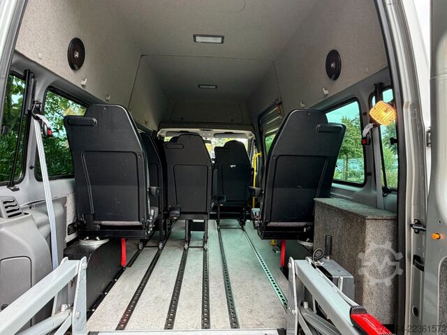 Minibus FORD Transit 2.0 TdCi 74 Kw L2H3 9 Sitze+Lift+Klima
