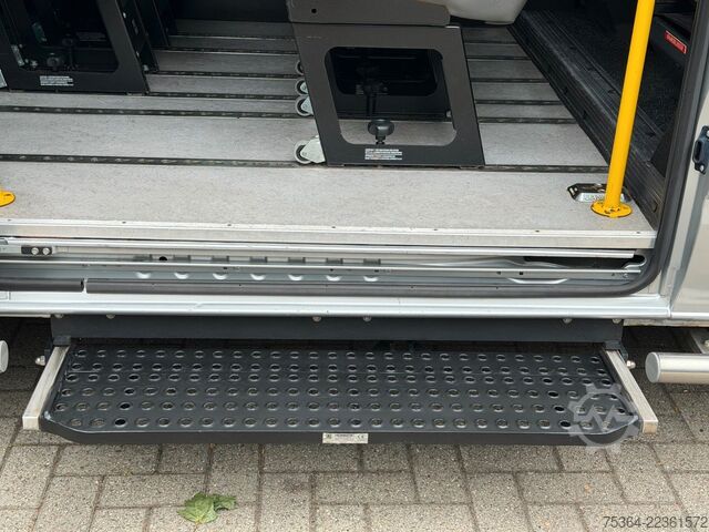 Minibus FORD Transit 2.0 TdCi 74 Kw L2H3 9 Sitze+Lift+Klima