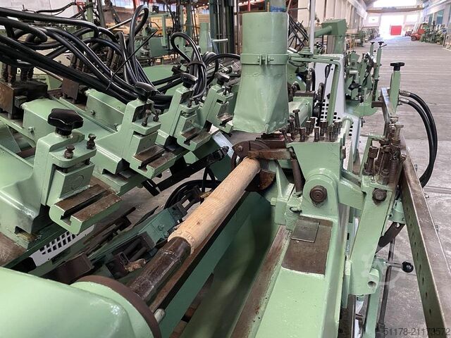 OMA 90/A automatische Holzdrehmaschine mit Lademagazin, maximale Werkstücklänge 900 mm. OMA OMA 90/A
