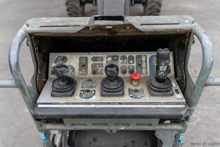 Gelenkteleskoparbeitsbühne Manitou 180 ATJ