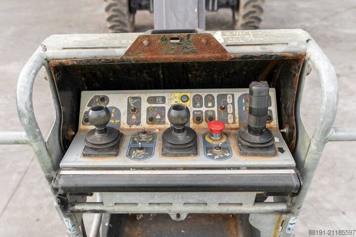 Gelenkteleskoparbeitsbühne Manitou 180 ATJ