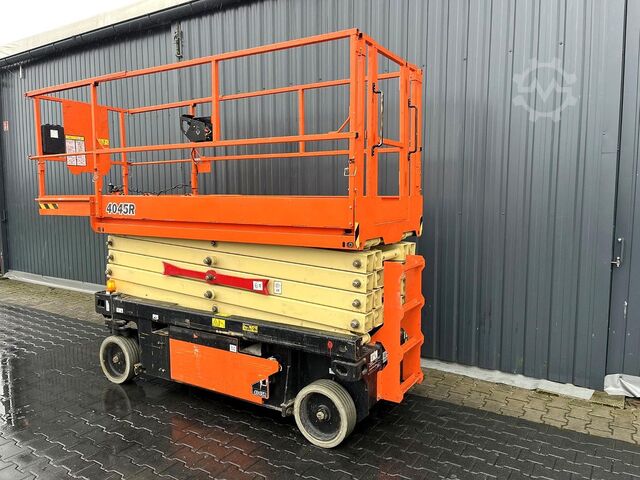 Scissor lift JLG 4045R