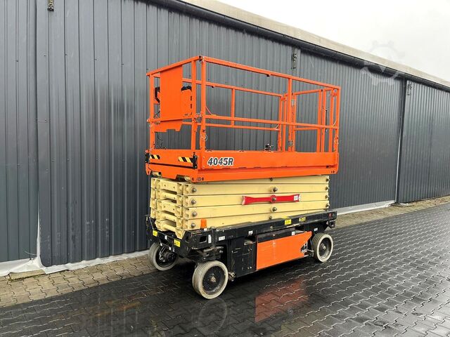 Scissor lift JLG 4045R