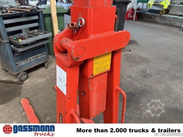 Truck mounted crane Kinshofer KM 401-02 Palettengabel