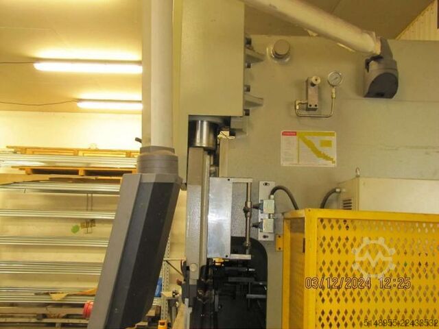 Run press MVD 125 t/ 6000 mm