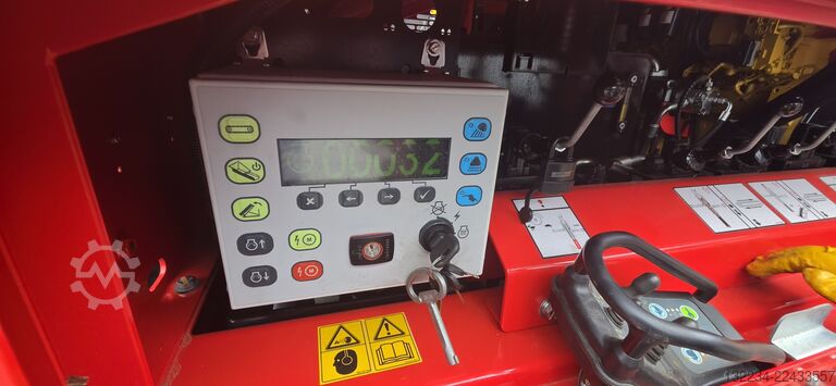Mobile tracked screener McCloskey S190 3 Gipo S153/3 3D McCloskey S190 3D