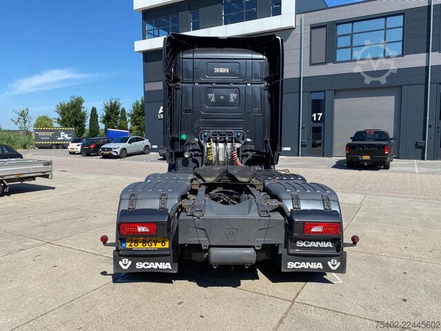 Standard tractor Scania R520 V8 / 6x2/4 / Retarder / Full air suspensio...