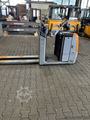 Horizontal Order Pickers Still OPX 20