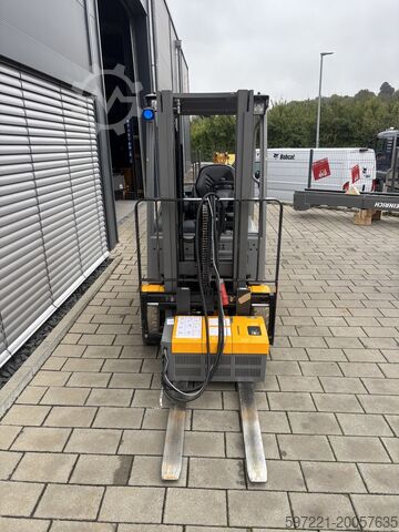 Elektrisch – 3 Räder Jungheinrich EFG 215
