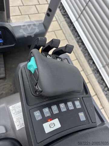 Elektrisch – 3 Räder Jungheinrich EFG 215